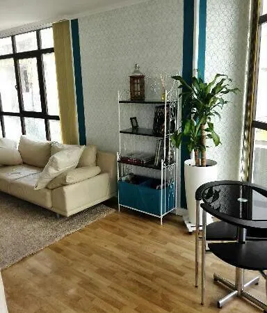 Privada Dani&rob ホームステイ *